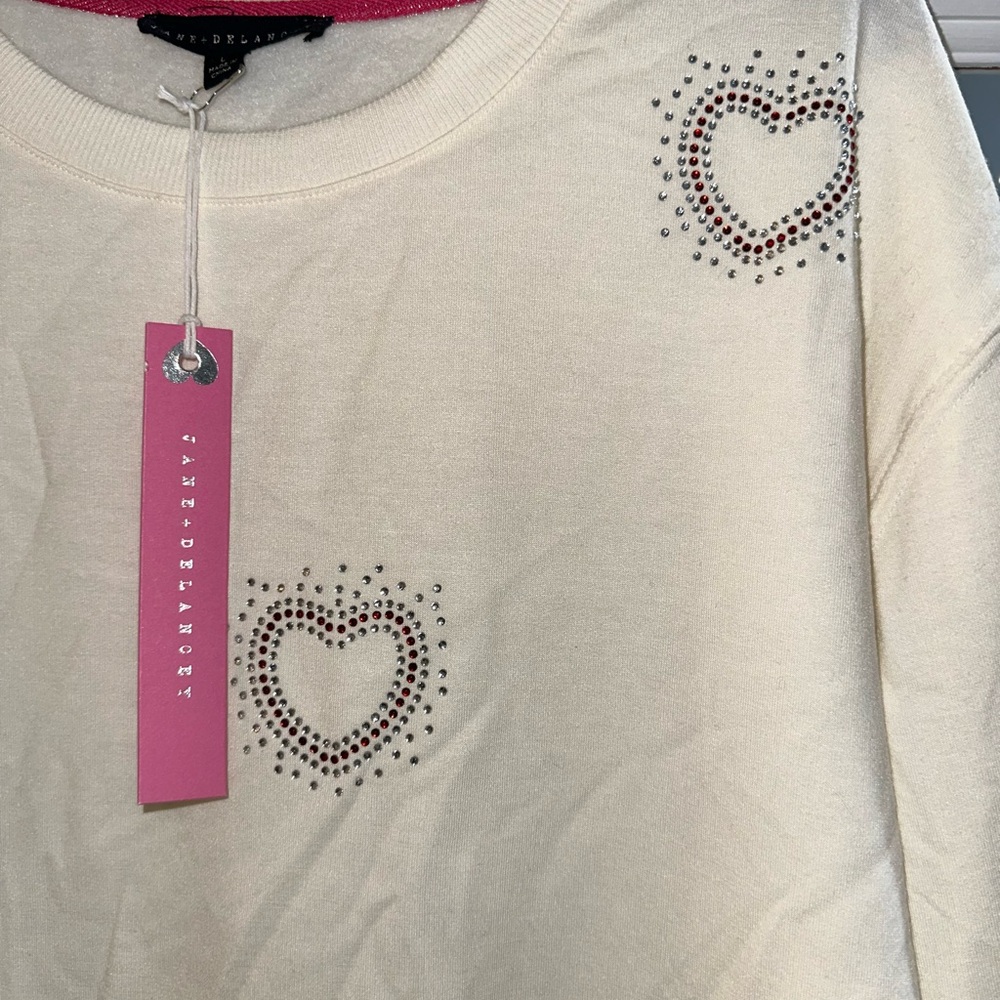Jane & Delancey Women's Hearts Embellished Pullover sweatshirt Top Size L Ivory - Picture 2 of 9